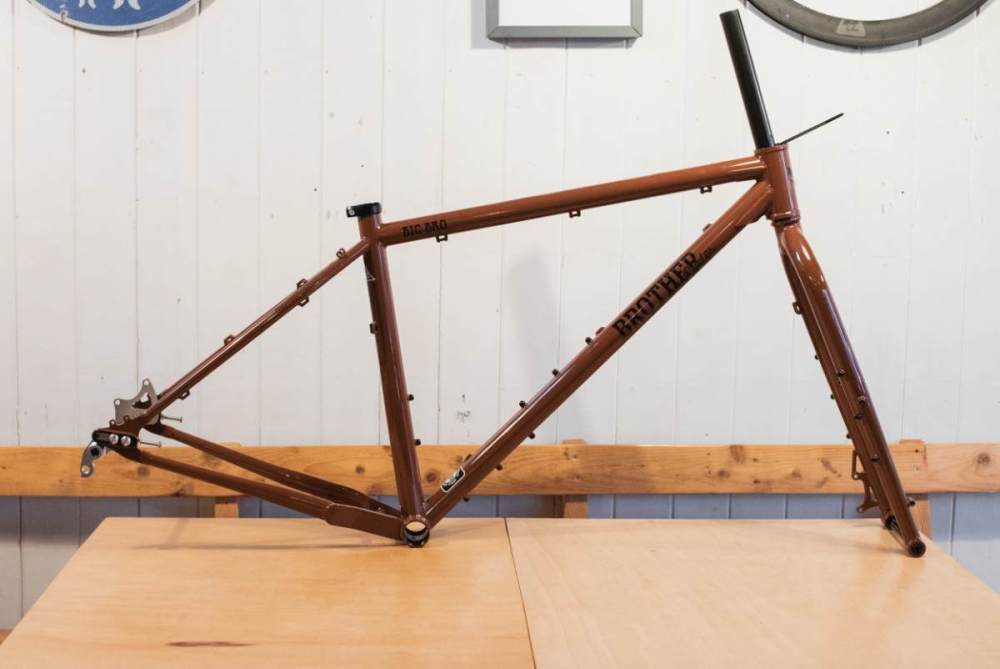 Big-Bro-Brother-Frameset-BROWN_DSC09124.jpg